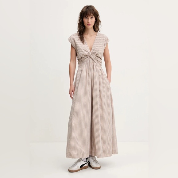Abercrombie & Fitch Dresses & Skirts - Abercrombie & Fitch Tan Tie Front Maxi Dress
